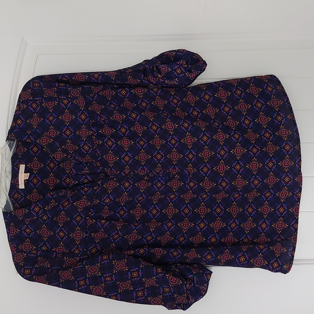 Skies are Blue York Tile Print Roll Top Blouse XSP